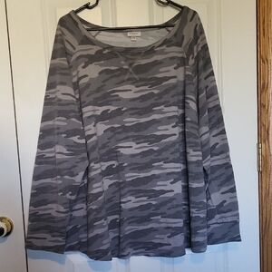 Avenue Gray Camouflage Top